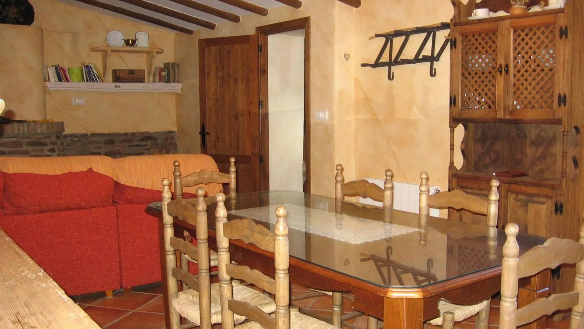 Beautiful Holiday Home In Laroya With Shared Pool 0*,  Španělsko